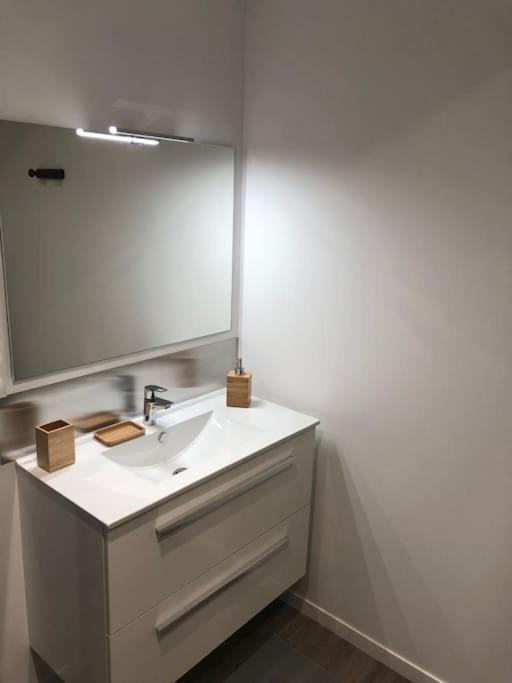 Gite De L'Hotel Castel Couvains  Εξωτερικό φωτογραφία